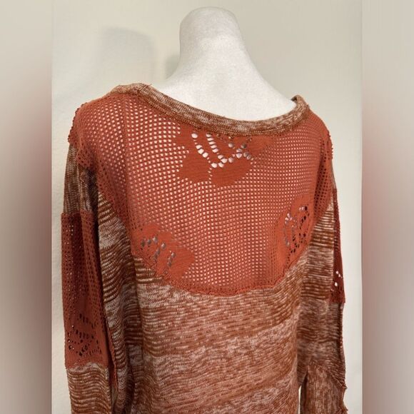 Free People Oversized Rust Orange Sweater with Lace Accents Women’s Size Small - Picture 8 of 13